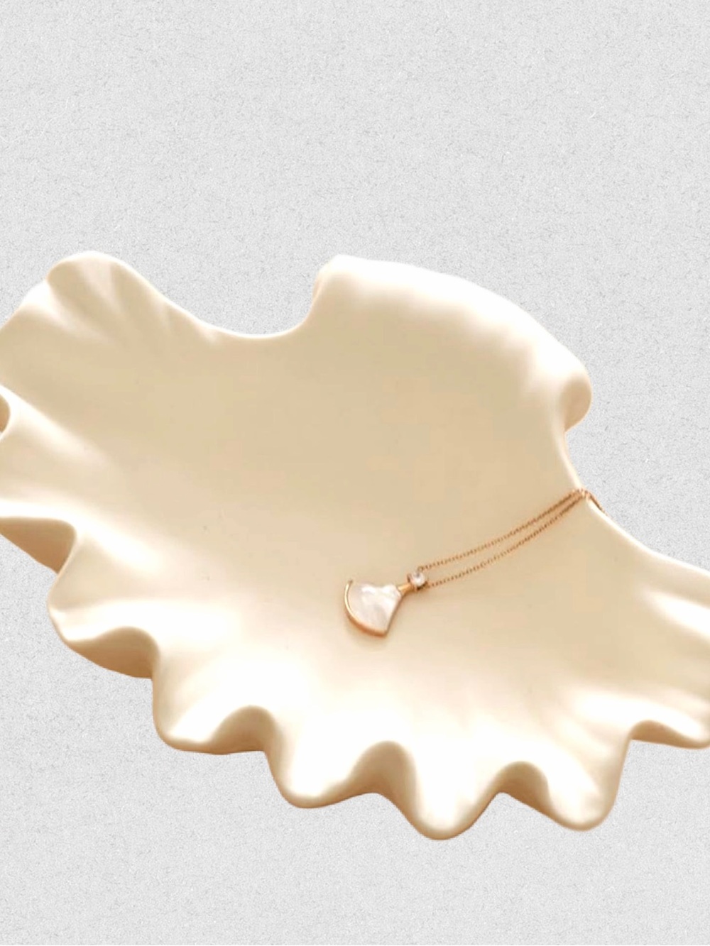 WENSHUO Ocean Shell Ceramic Decorative Bowl Jewelry Dish Catchall Cream